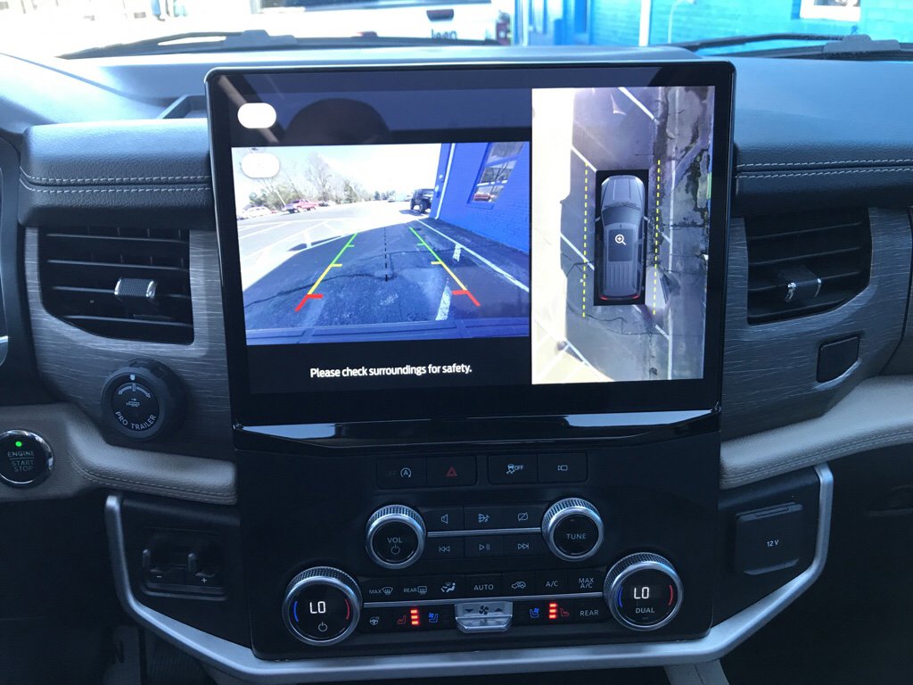 Used 2023 Ford Expedition Limited image 47