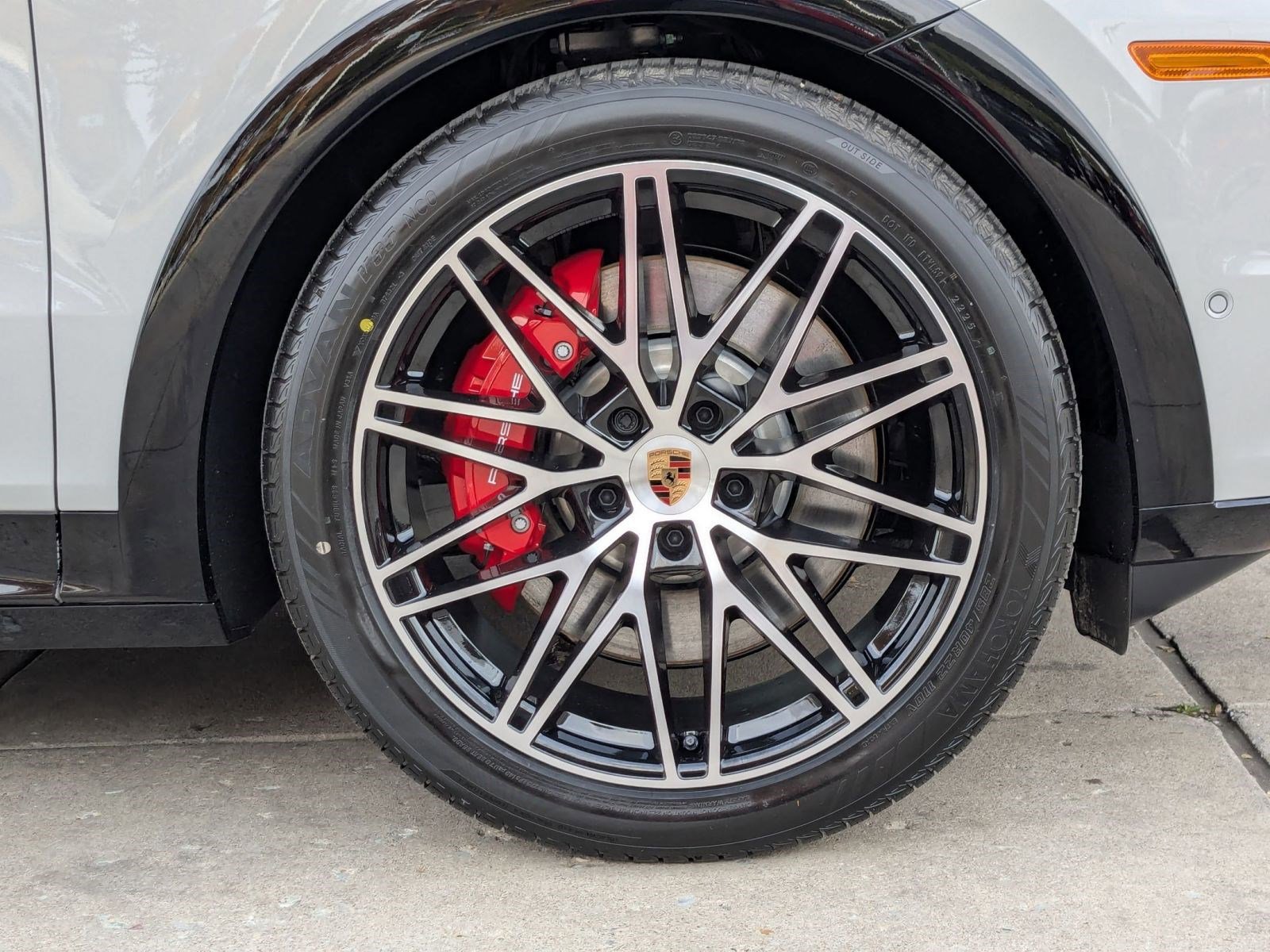 New 2026 Porsche Cayenne GTS image 29