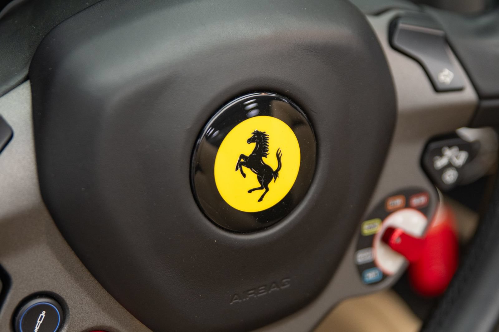 Used 2018 Ferrari 488 Spider RWD image 23