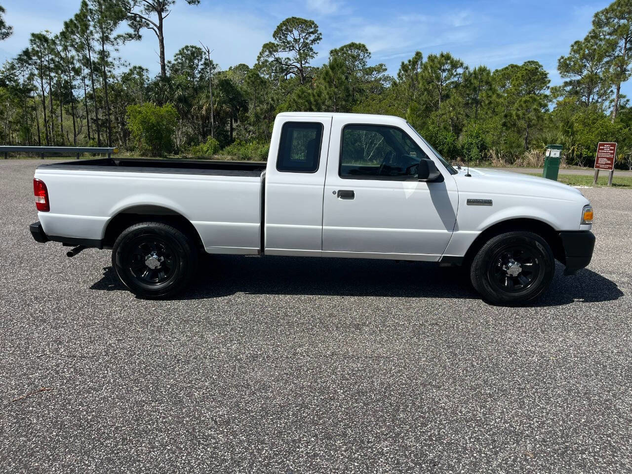 Used 2009 Ford Ranger XL image 6