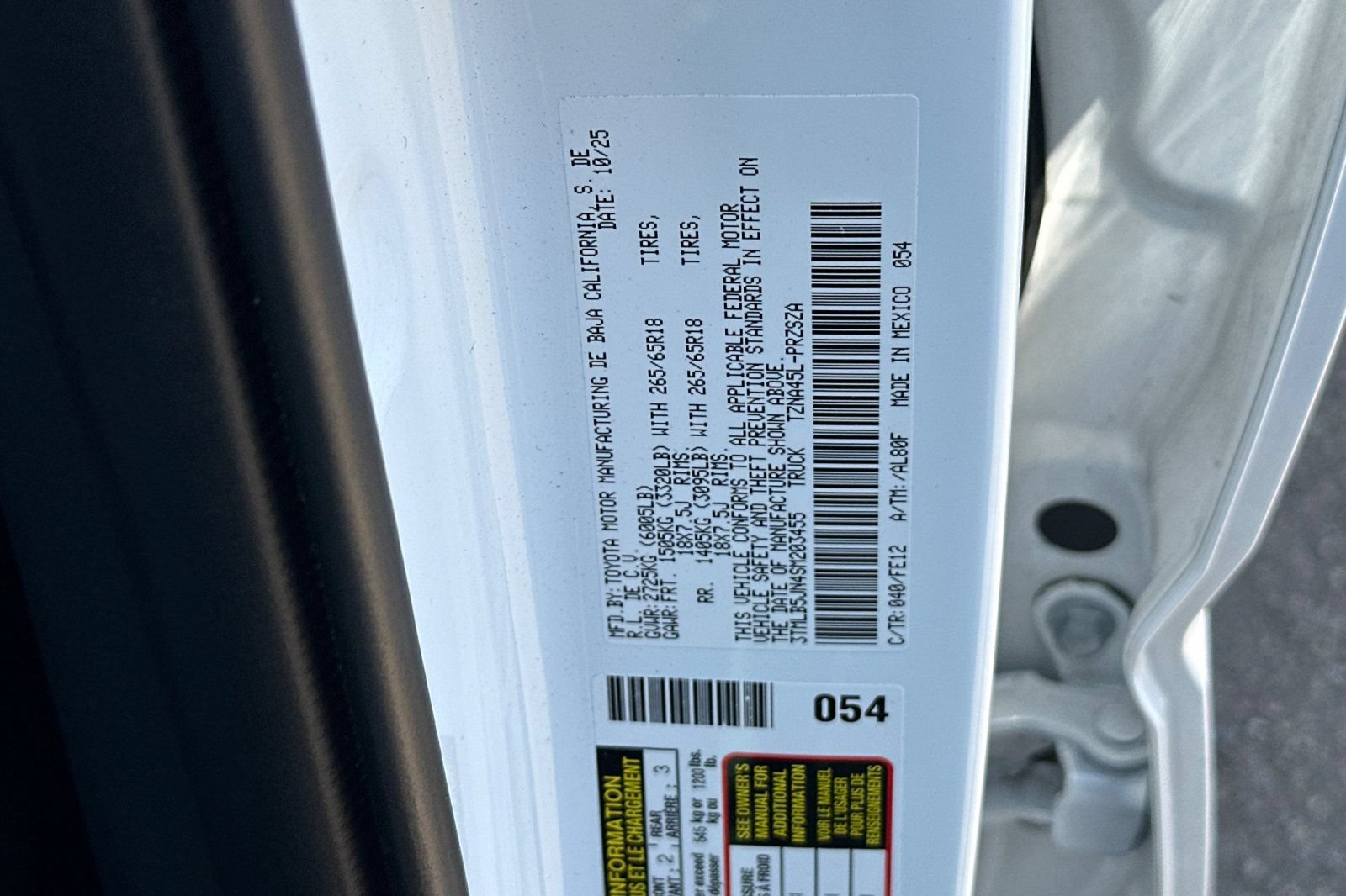 Used 2025 Toyota Tacoma TRD Sport AWD/4WD image 31