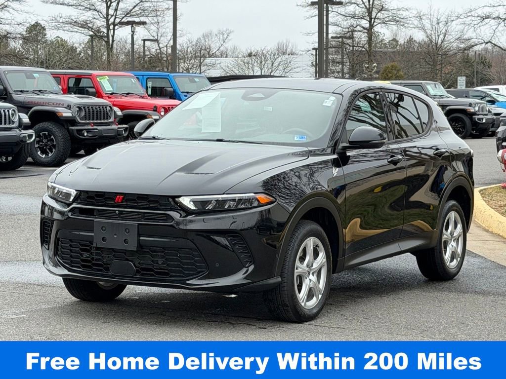 Used 2025 Dodge Hornet GT Plus image 2