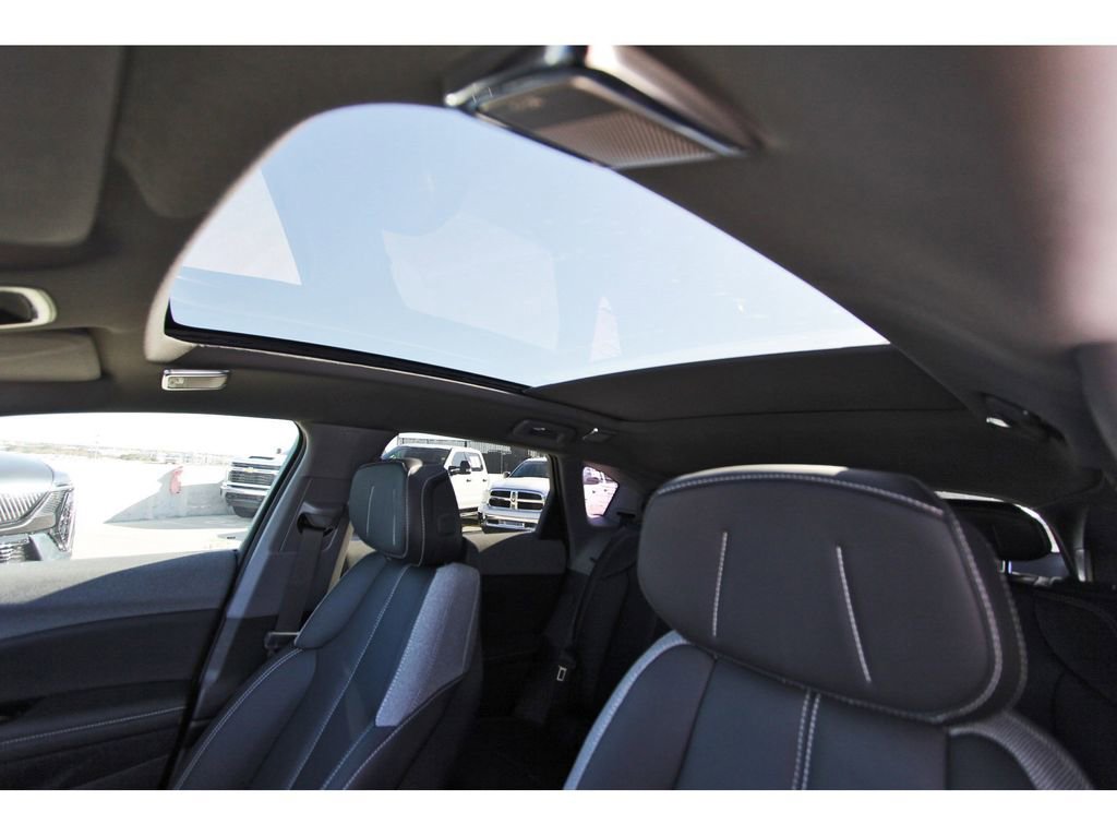 New 2026 Cadillac Optiq Sport 1 image 22