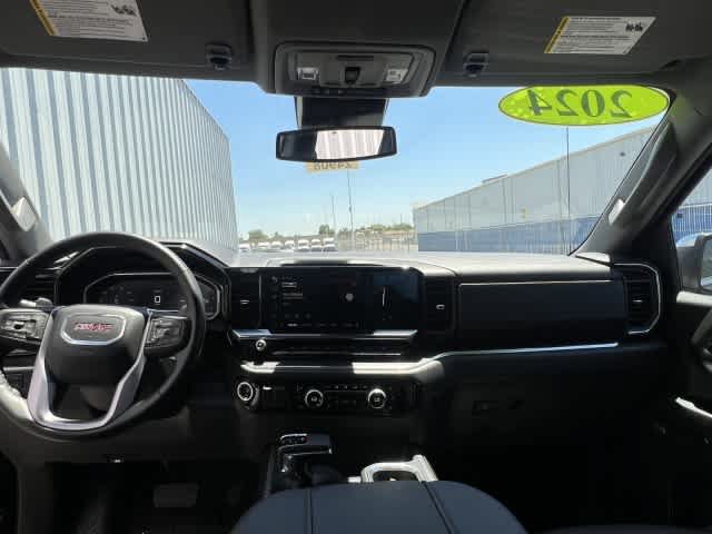 Used 2024 GMC Sierra 1500 SLT w/ SLT Premium Plus Package AWD/4WD image 16