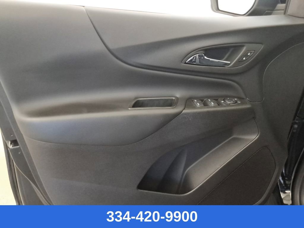 Used 2023 Chevrolet Equinox LT image 17