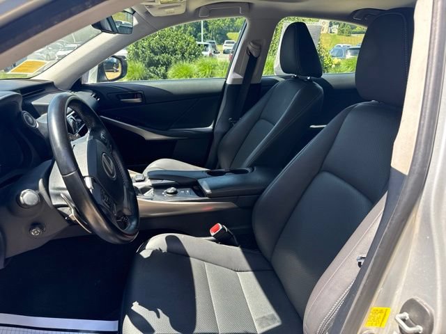 Used 2018 Lexus IS 300 AWD w/ Comfort Package image 15