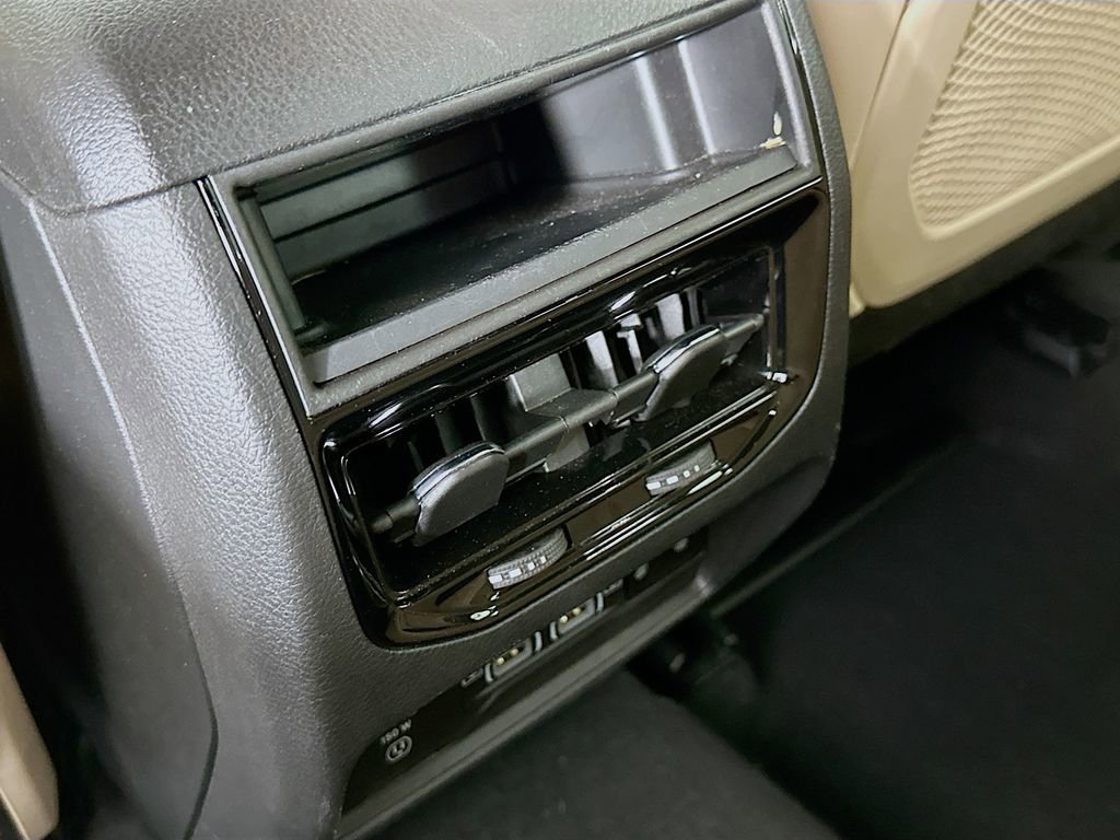 Certified 2025 Jeep Grand Cherokee Limited w/ Luxury Tech Group II image 38