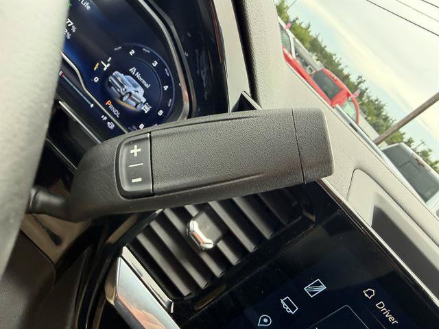 Used 2024 Chevrolet Silverado 1500 LT AWD/4WD image 40