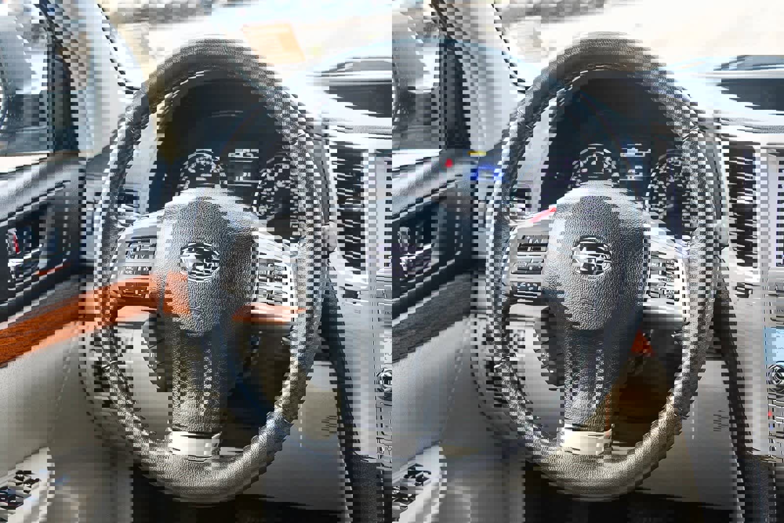 Used 2014 Subaru Outback 3.6R Limited image 15