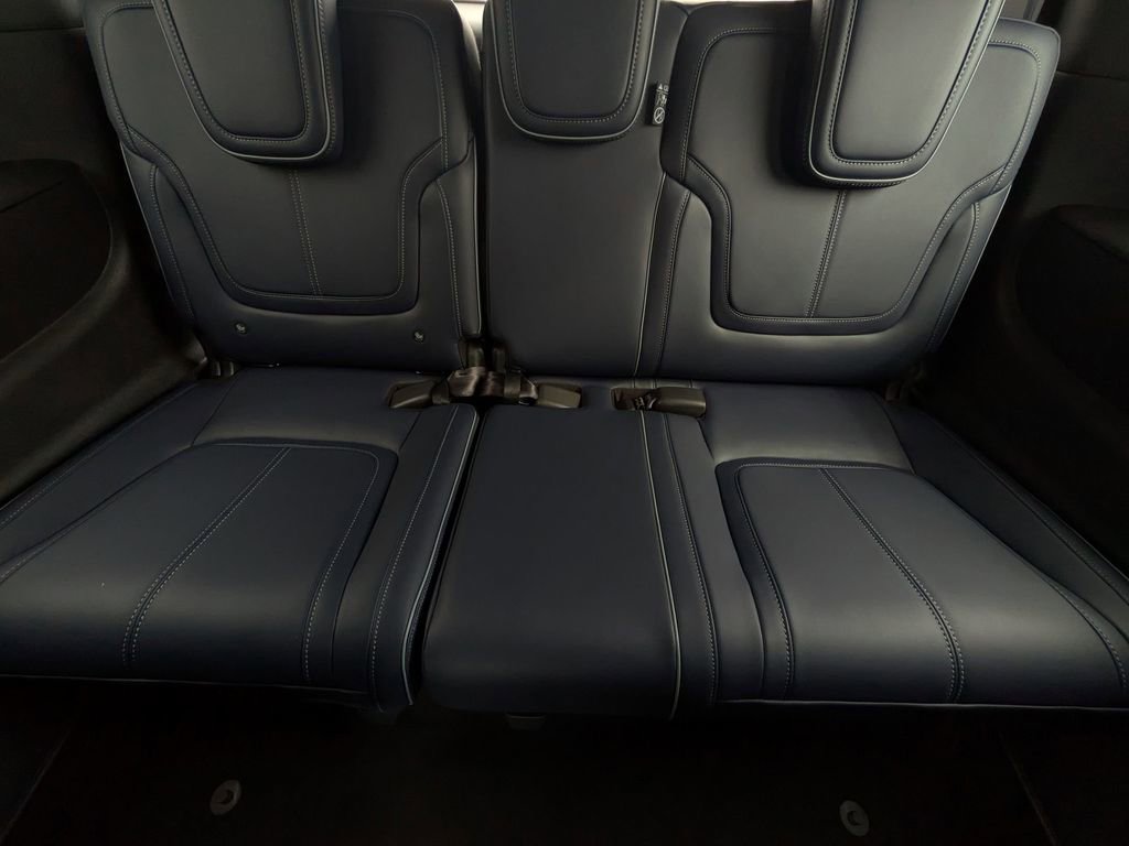 New 2026 INFINITI QX80 4WD w/ Sport Exterior Package image 36