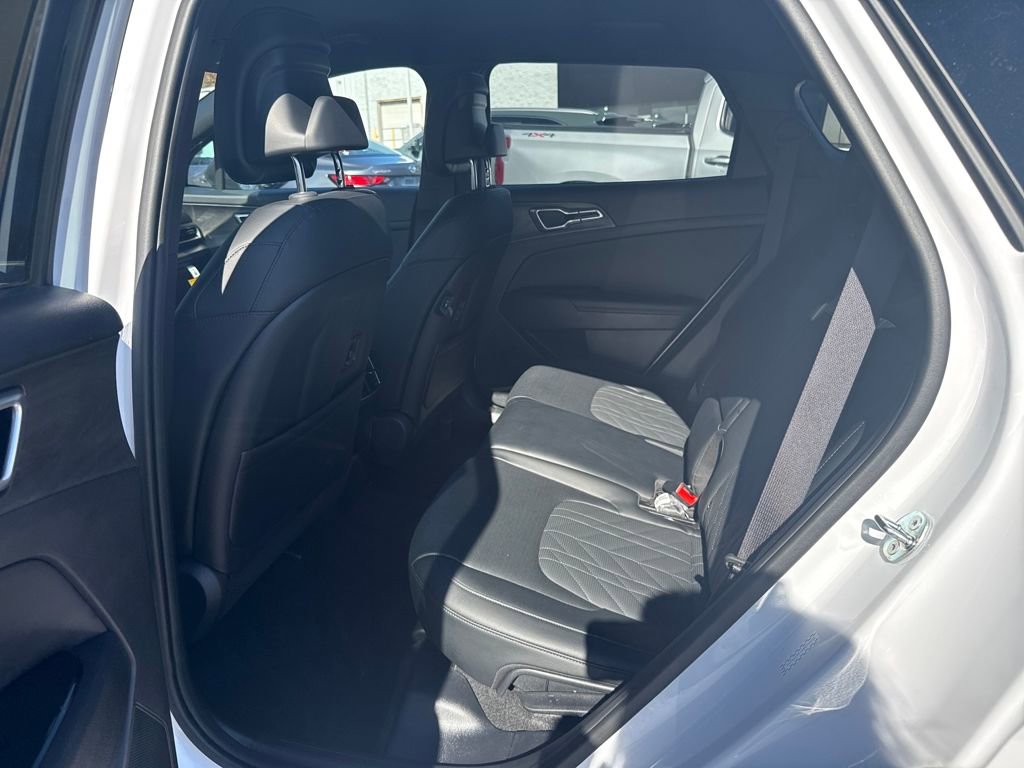 Used 2025 Kia Sportage X-Line image 26
