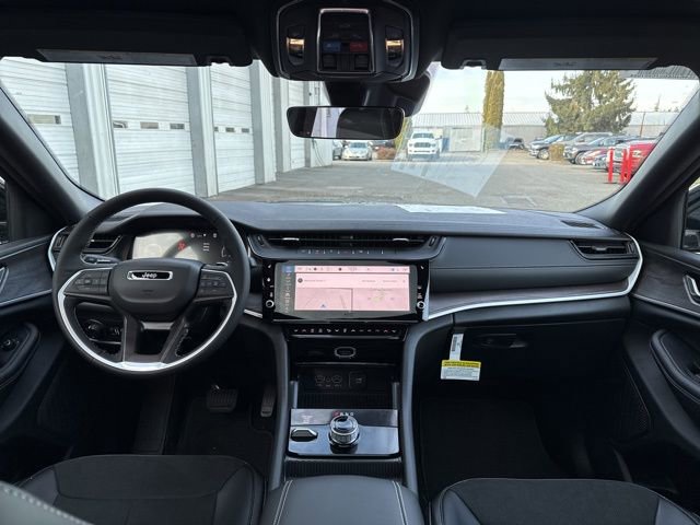 New 2026 Jeep Grand Cherokee Laredo image 11