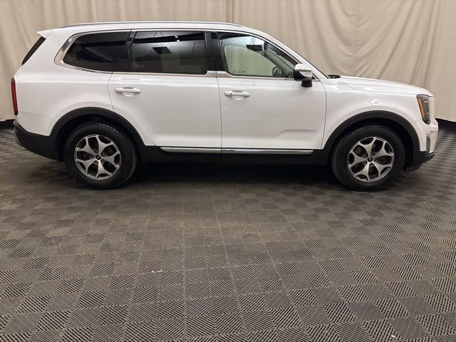 Used 2022 Kia Telluride EX image 4