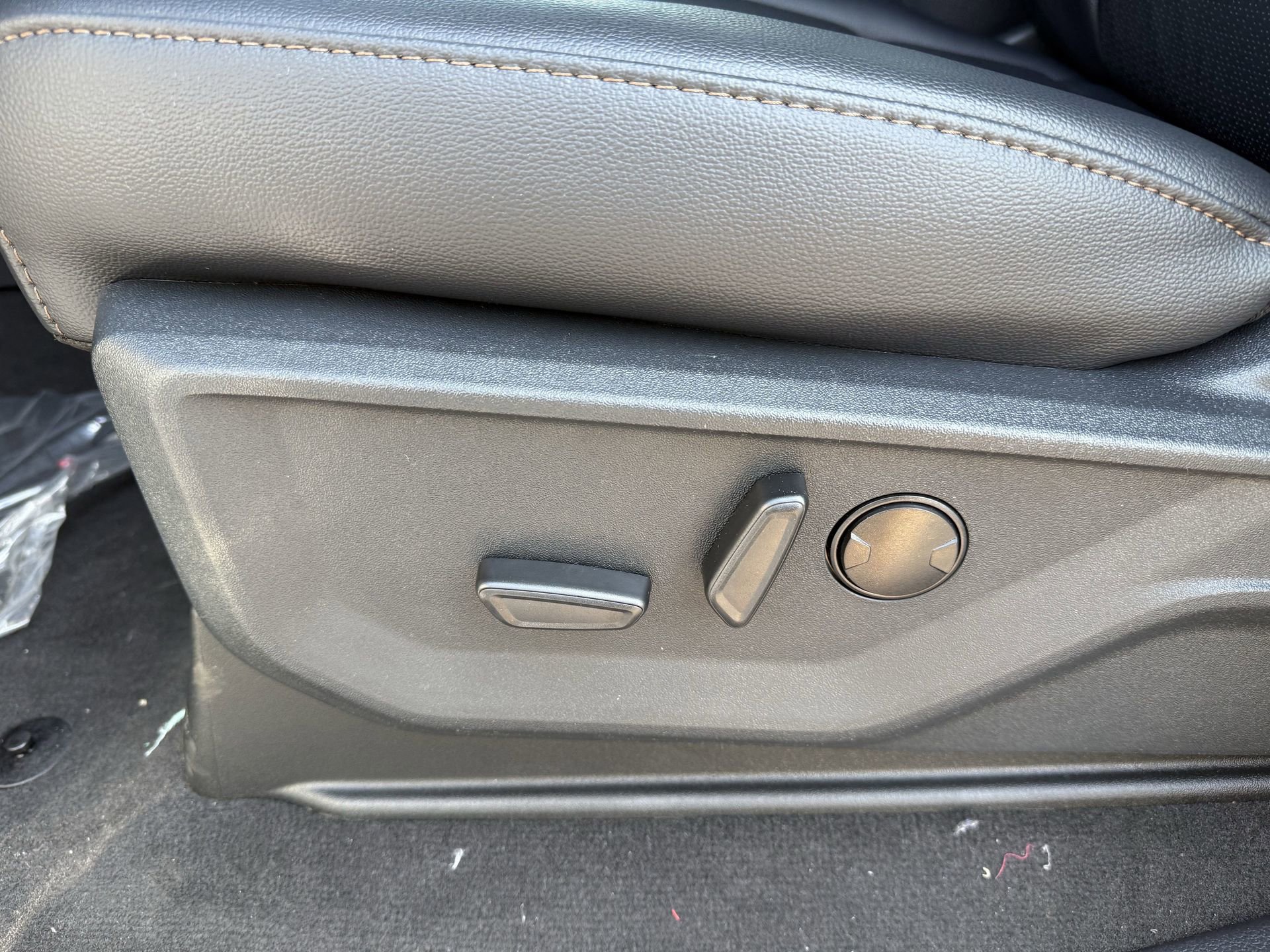 New 2025 Ford F250 Lariat w/ Lariat Ultimate Package image 14