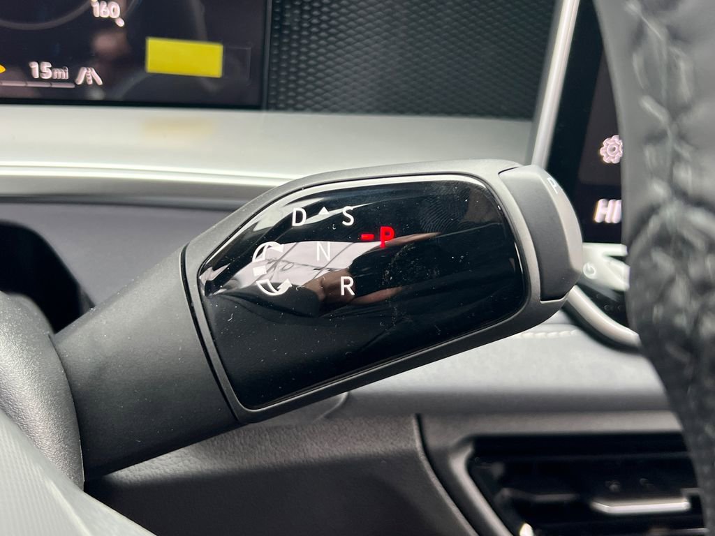 New 2026 Volkswagen Tiguan SE R-Line image 28