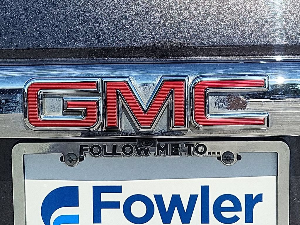 Used 2016 GMC Yukon Denali w/ Open Road Package AWD/4WD image 38
