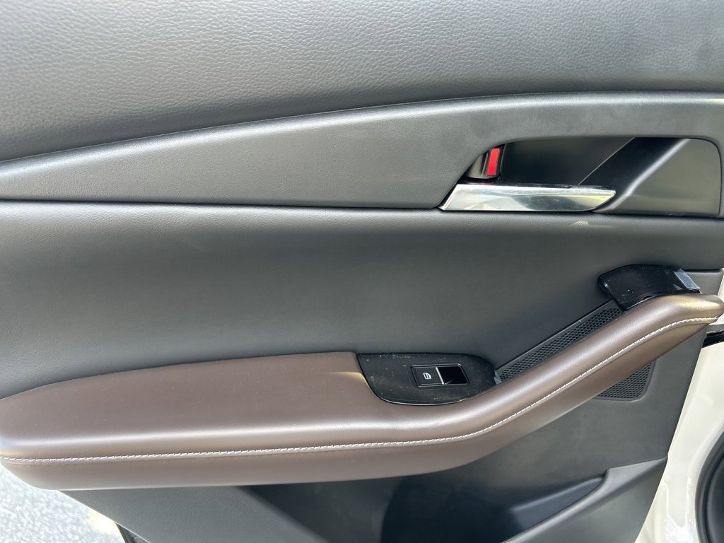 Certified 2025 MAZDA CX-30 AWD 2.5 S w/ Premium Package image 11