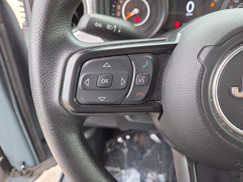 Used 2024 Jeep Gladiator Sport AWD/4WD image 32