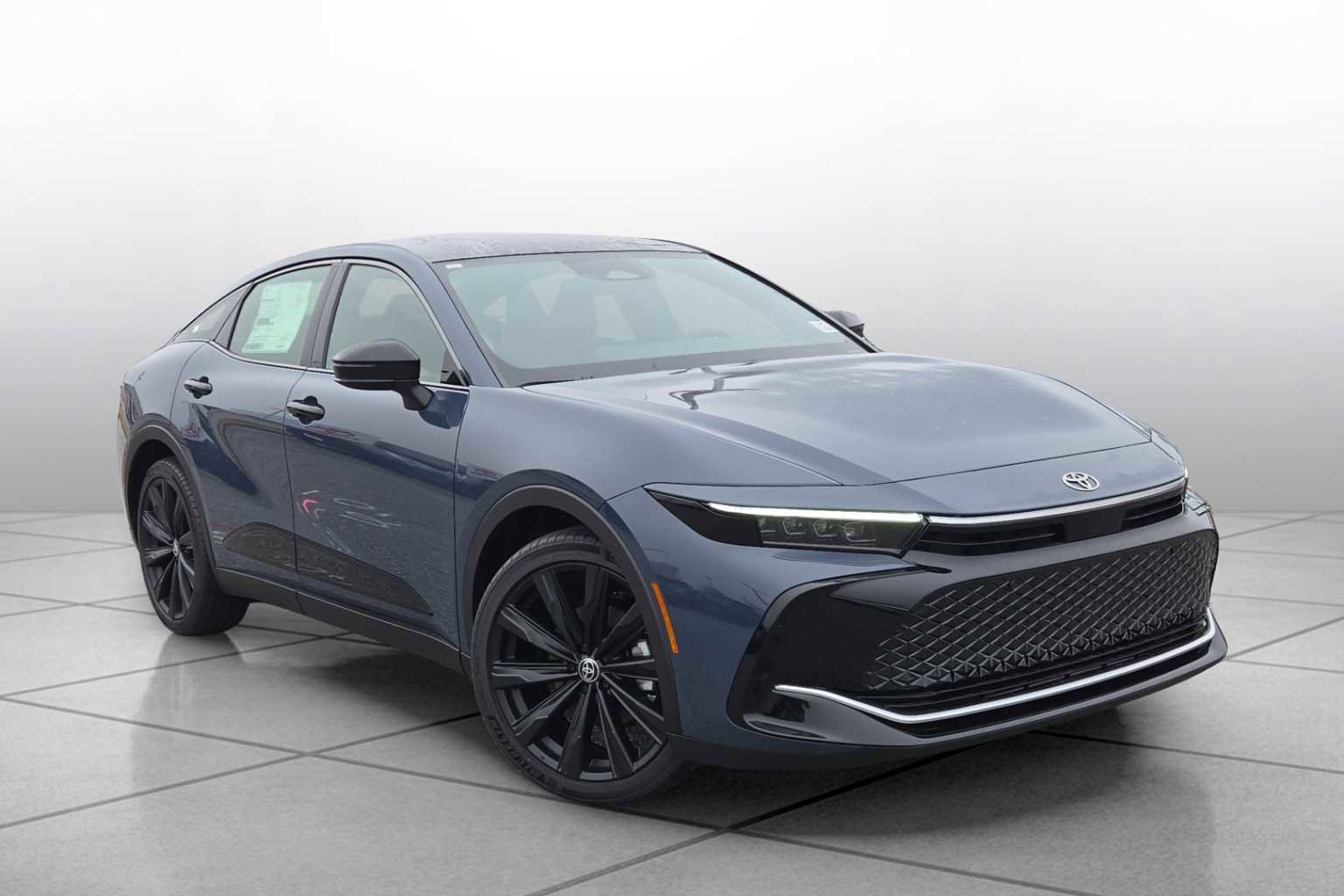 New 2026 Toyota Crown Nightshade image 2