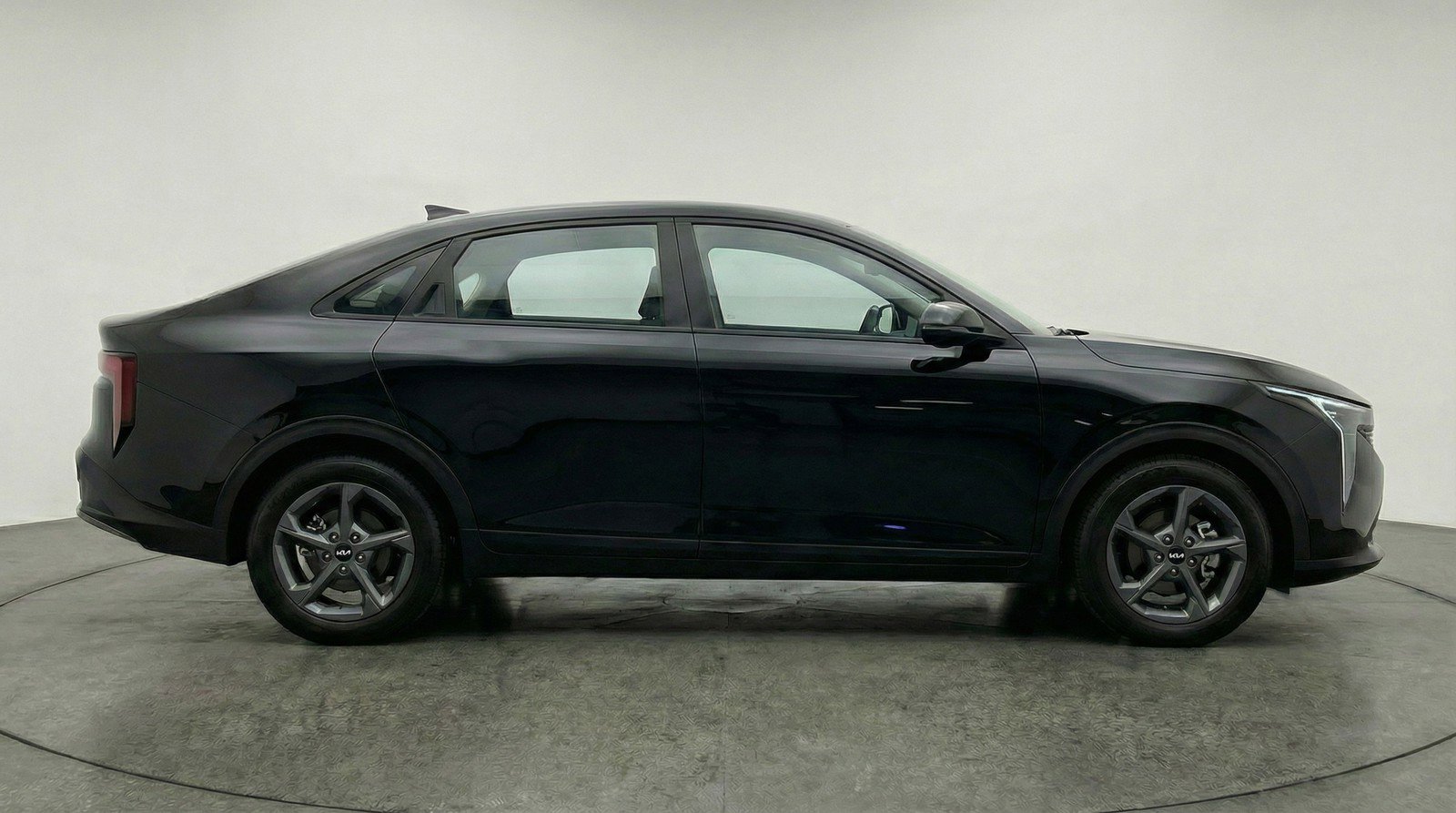 Used 2025 Kia K4 FWD image 11