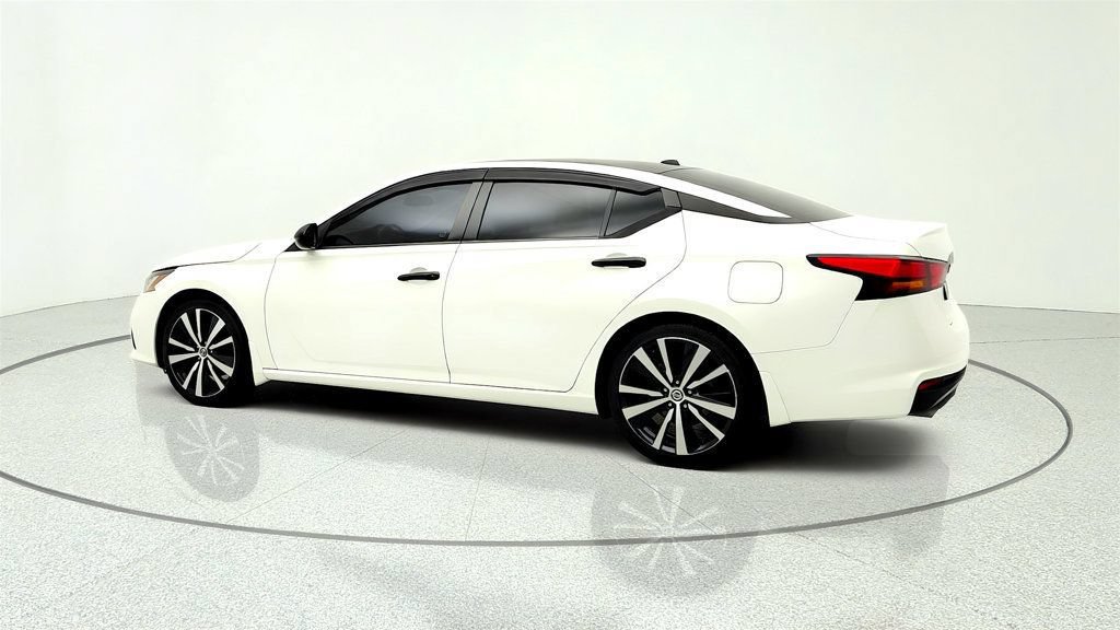 Used 2022 Nissan Altima 2.5 SR FWD image 7