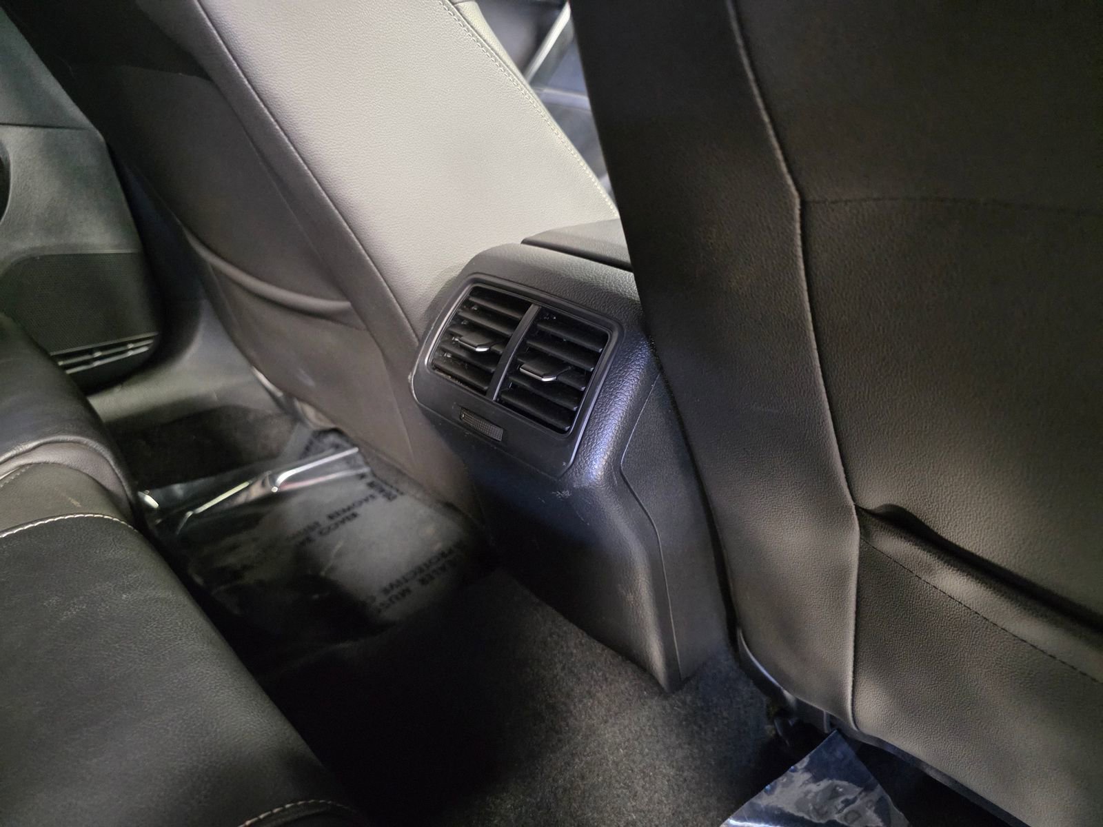 Used 2018 Volkswagen Golf R 4-Door AWD/4WD image 35