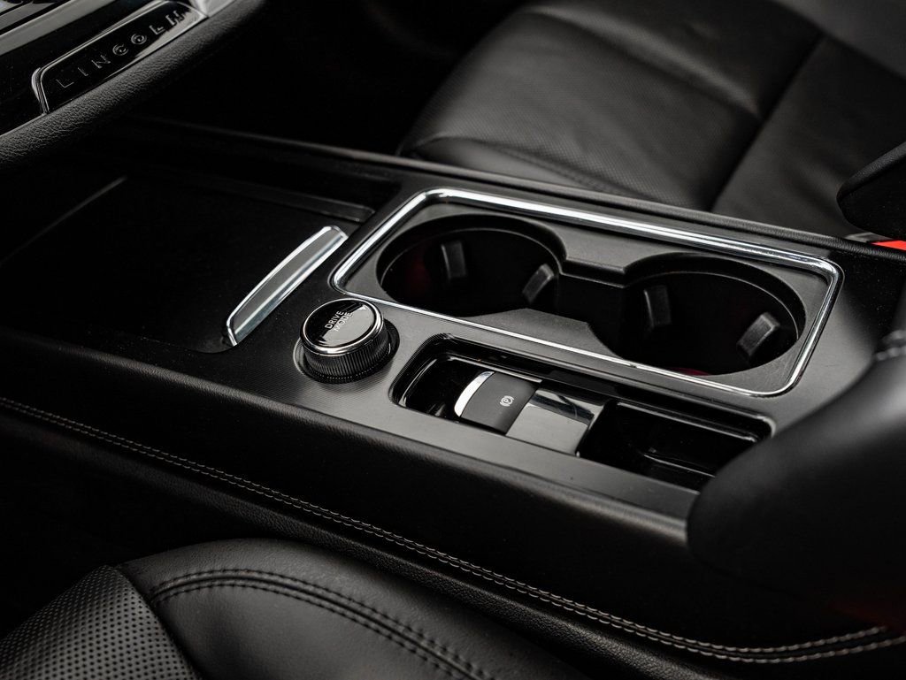 Used 2022 Lincoln Corsair Reserve w/ Equipment Group 201A AWD/4WD image 36