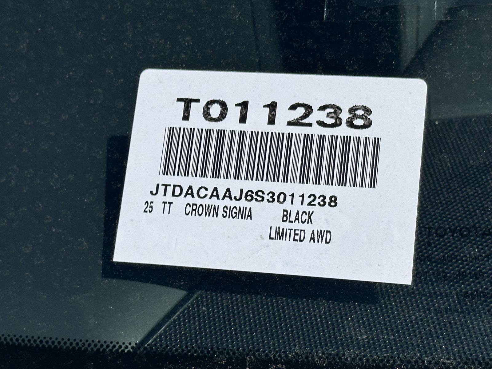 Certified 2025 Toyota Crown Signia w/ Advanced Technology Package AWD/4WD image 14