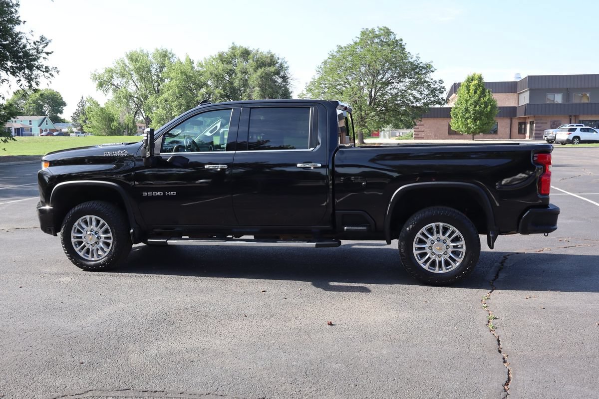 Used 2022 Chevrolet Silverado 3500 High Country w/ Safety Package II AWD/4WD image 9