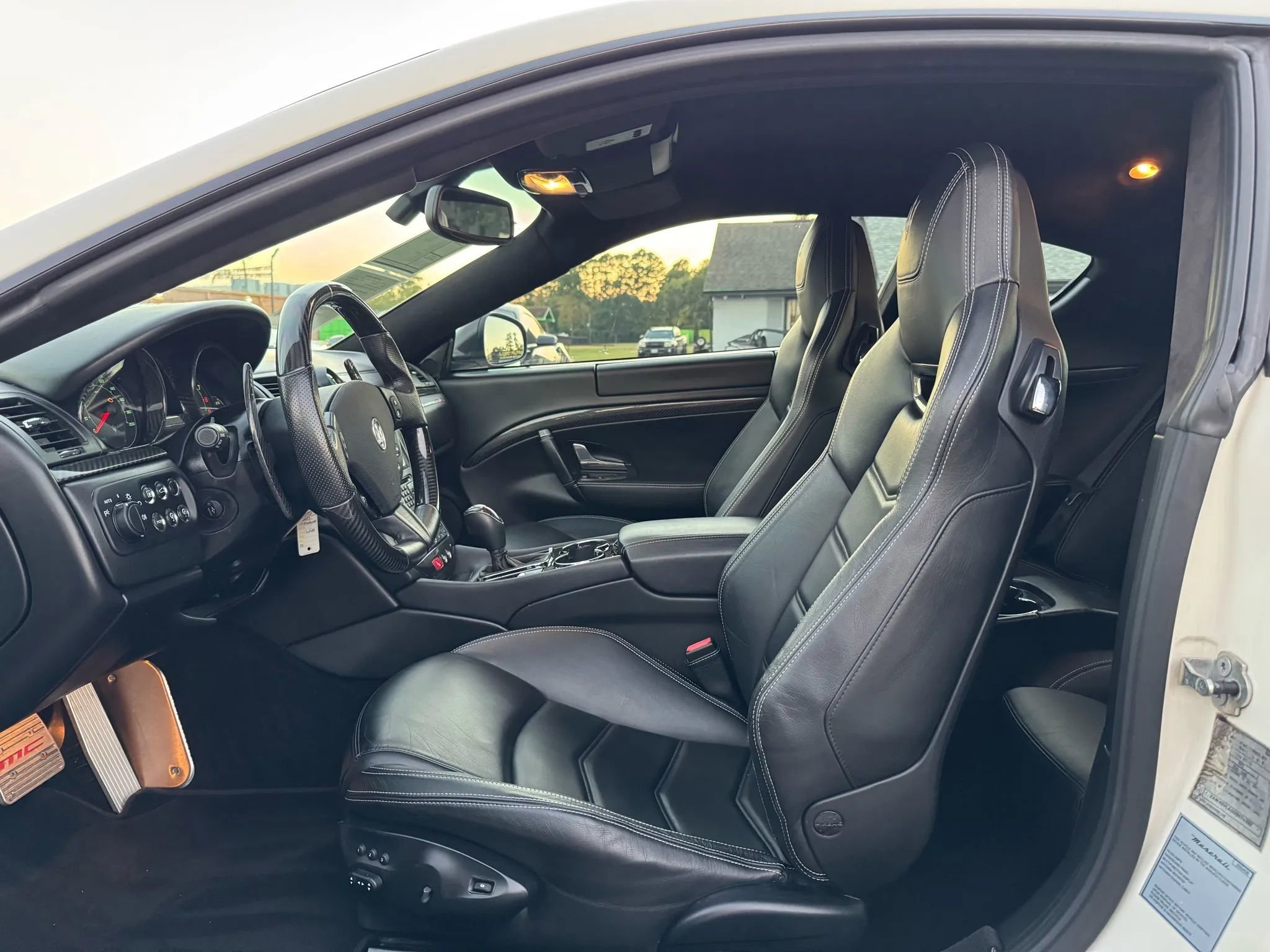 Used 2013 Maserati GranTurismo Sport image 21