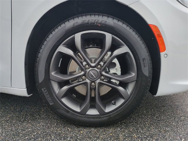 New 2026 Chrysler Pacifica Select image 11