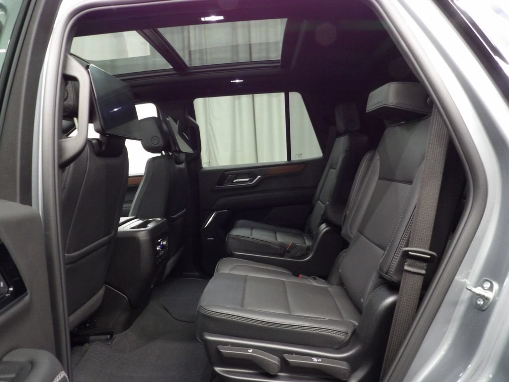 Used 2026 GMC Yukon Denali w/ Denali Reserve Package AWD/4WD image 17