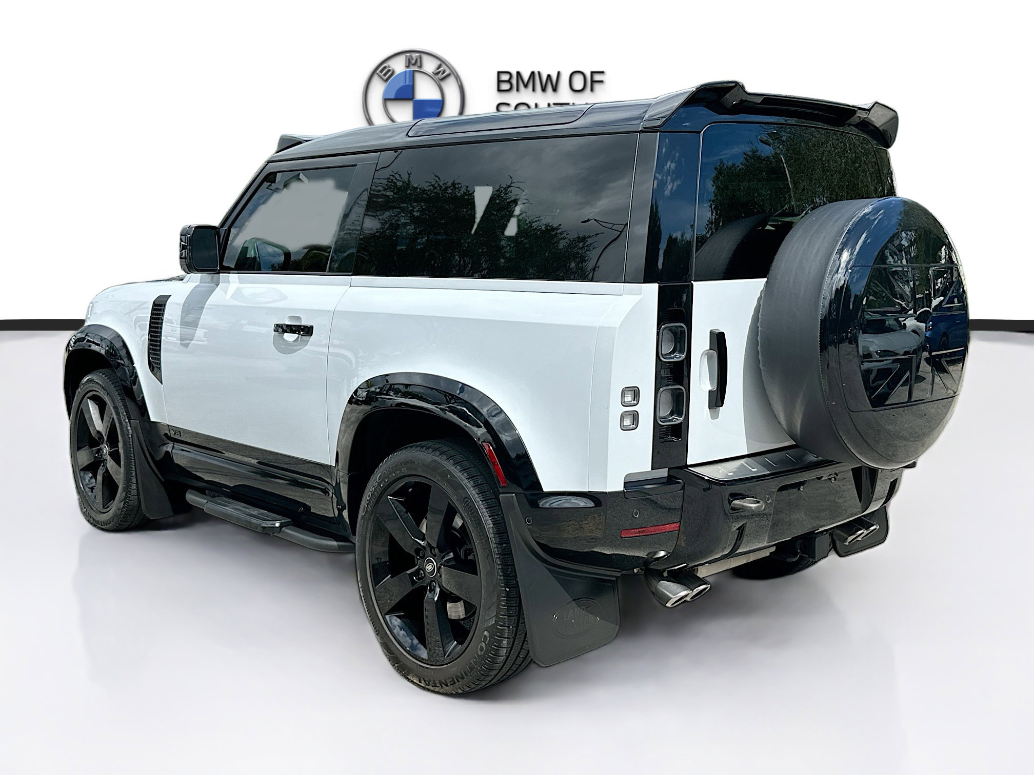 Used 2023 Land Rover Defender 90 V8 image 5
