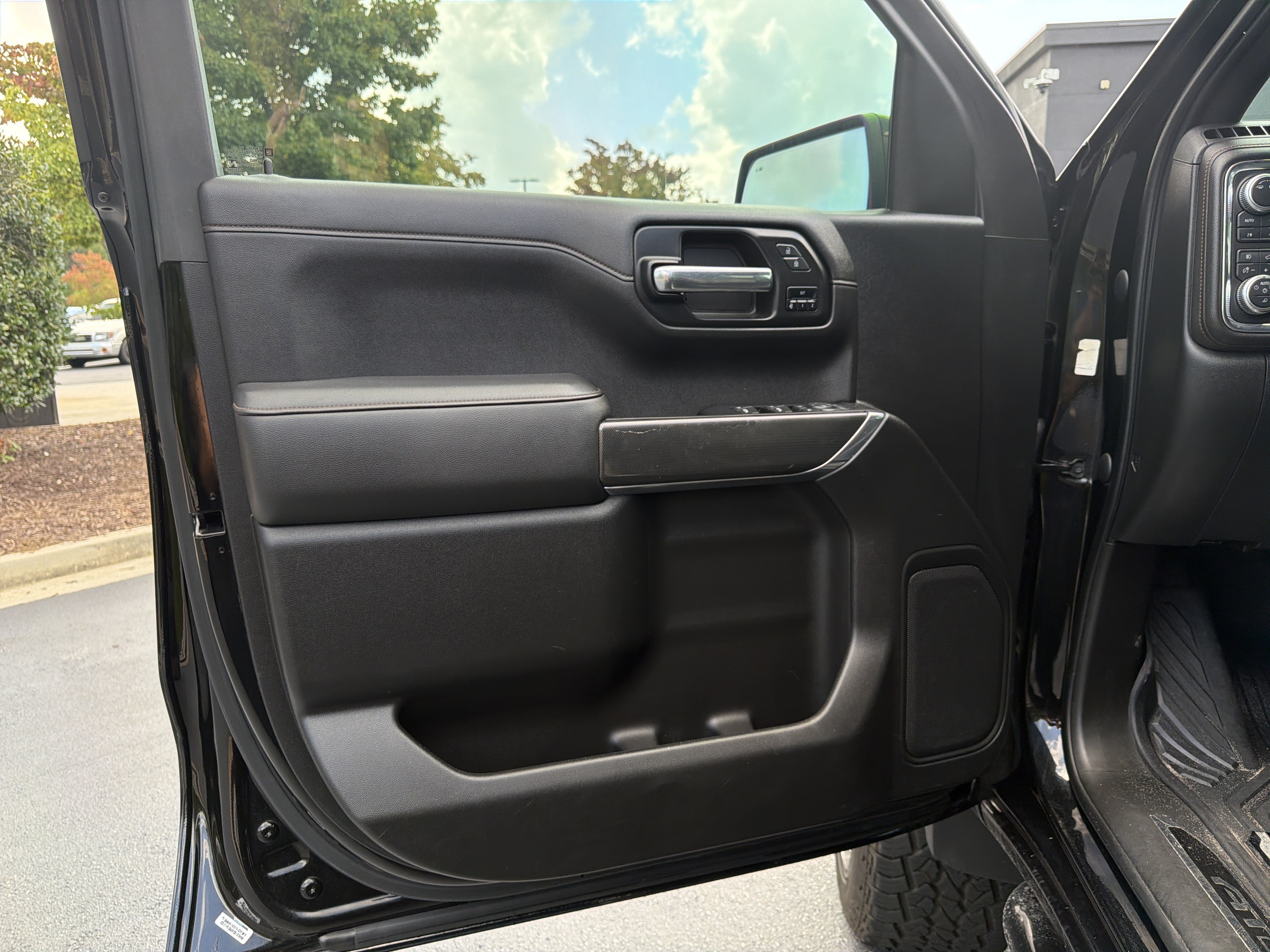 Used 2020 GMC Sierra 1500 AT4 w/ Driver Alert Package I AWD/4WD image 15