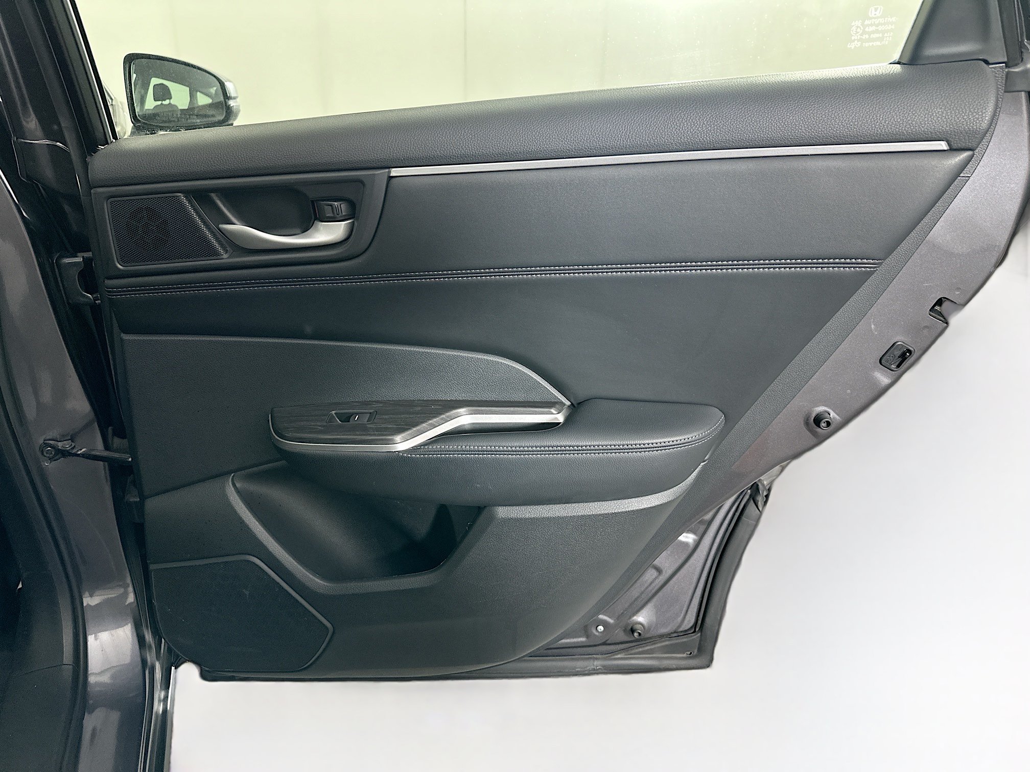 Used 2019 Honda Clarity Plug-In Hybrid image 27