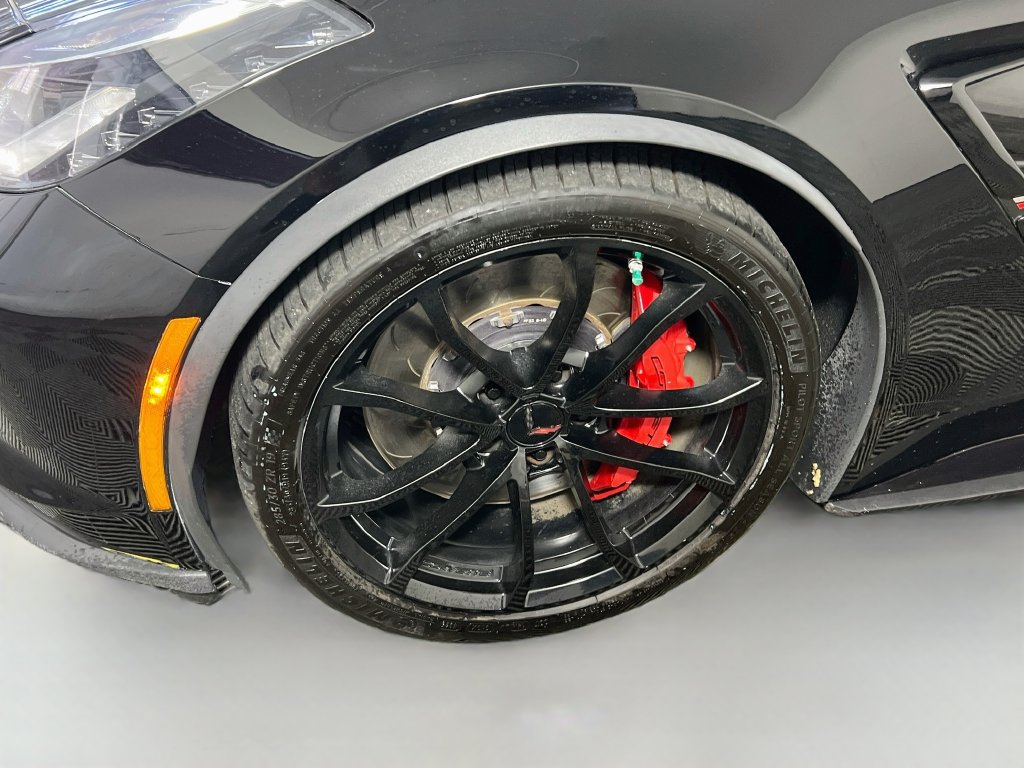Used 2018 Chevrolet Corvette Grand Sport RWD image 11