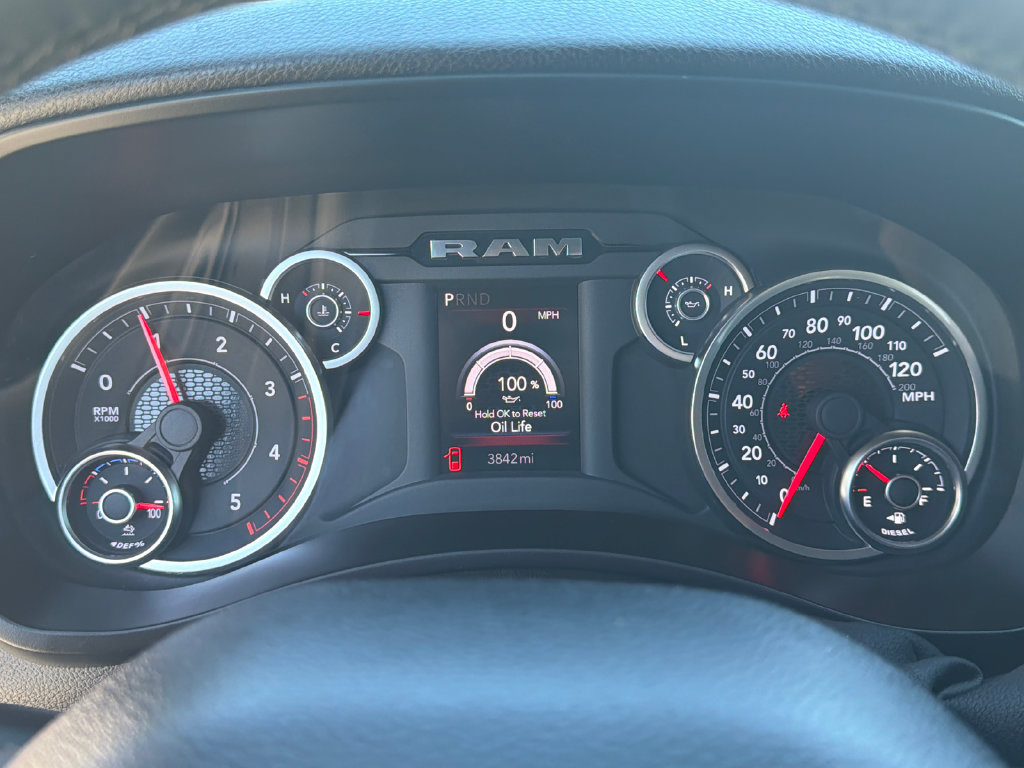 Used 2025 RAM 2500 Big Horn AWD/4WD image 26