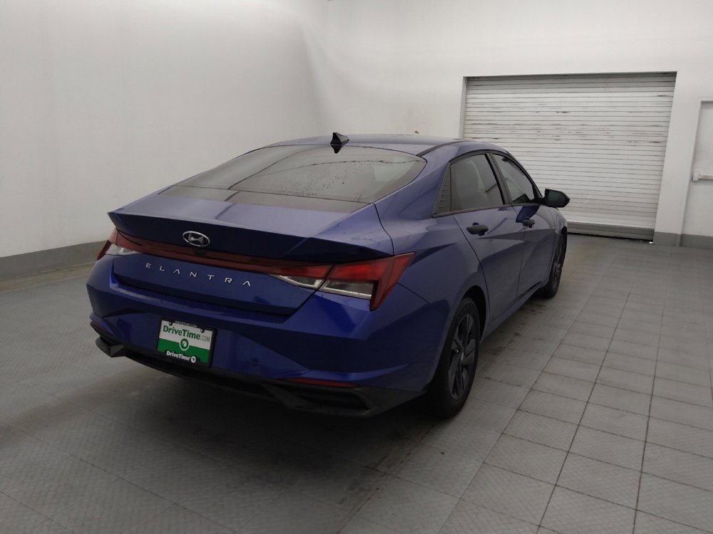 Used 2021 Hyundai Elantra SEL image 9