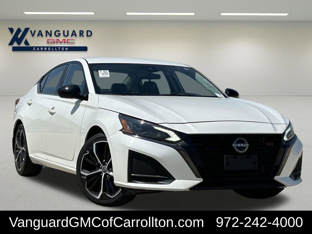 Used 2024 Nissan Altima 2.5 SR
