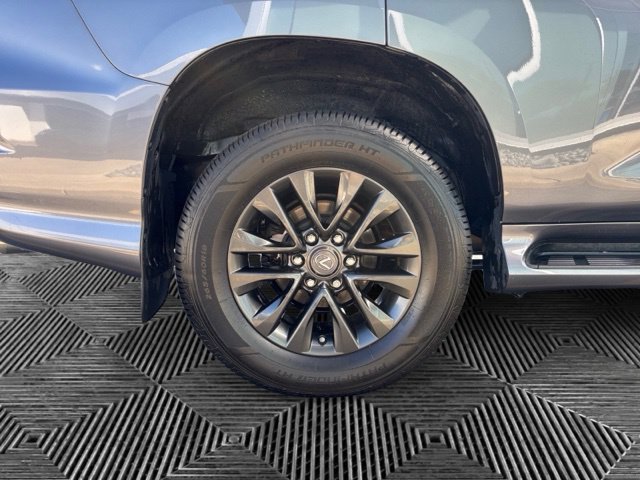 Used 2020 Lexus GX 460 Premium w/ Premium Package AWD/4WD image 34