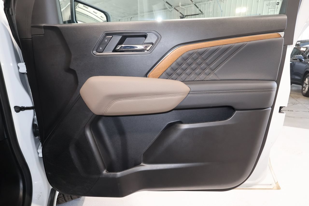 Certified 2026 GMC Canyon Denali AWD/4WD image 18