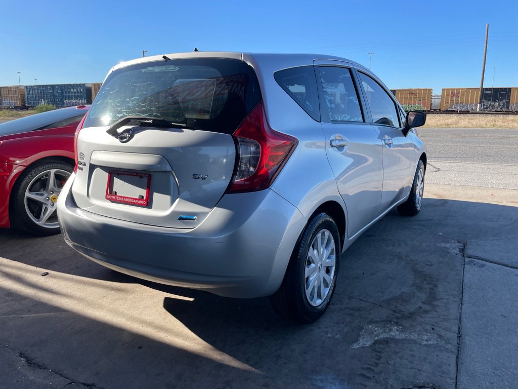 Used 2016 Nissan Versa Note SV FWD image 11