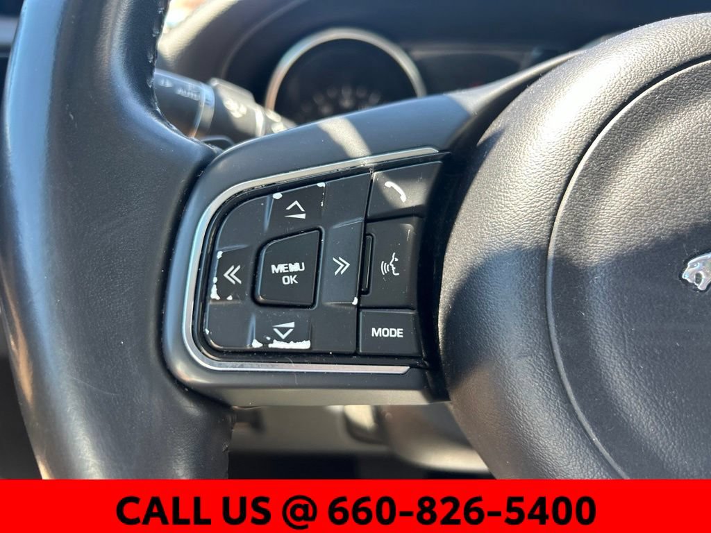 Used 2017 Jaguar XF Premium AWD/4WD image 13