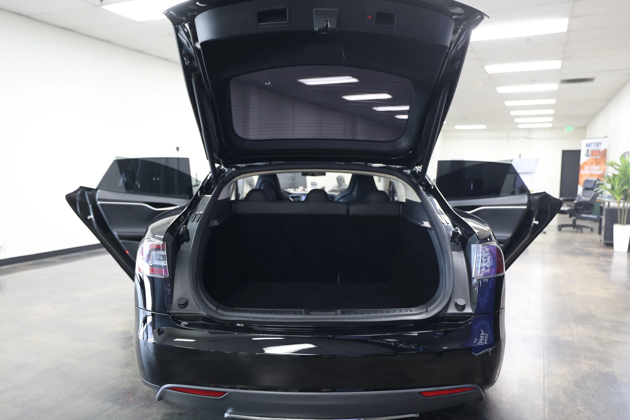 Used 2014 Tesla Model S P85 image 53