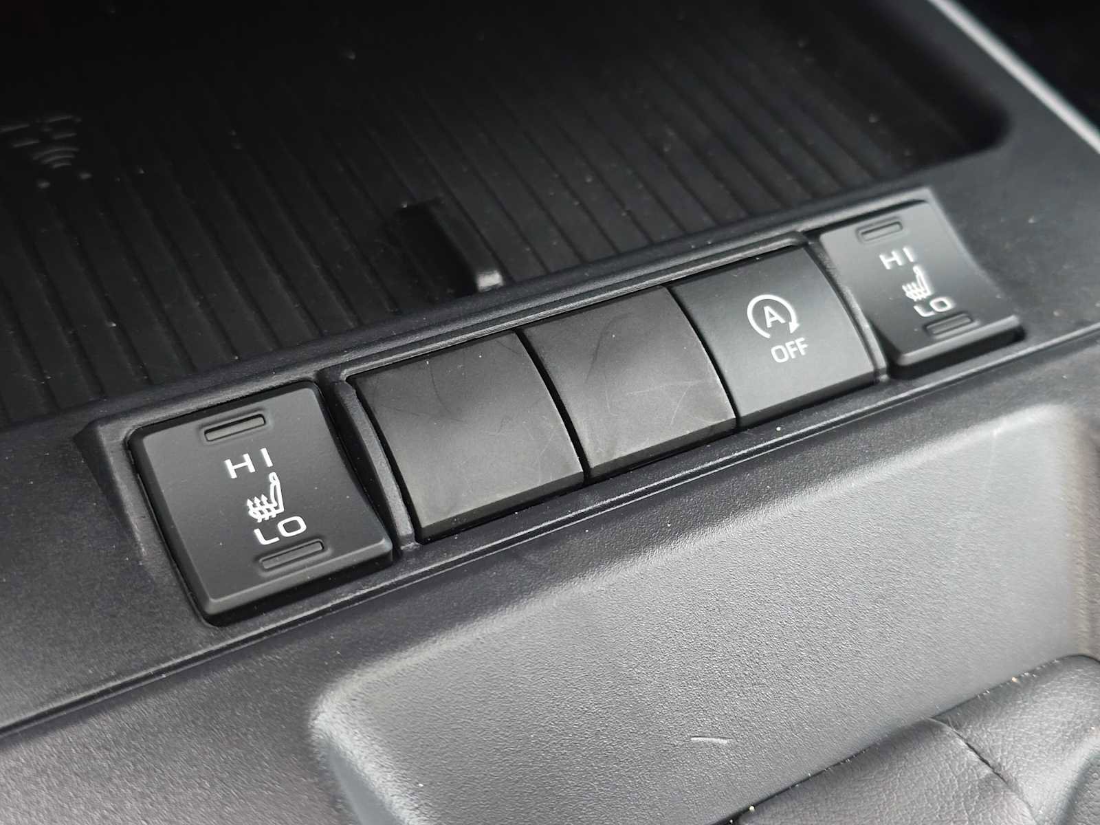 Certified 2026 Toyota Corolla Cross XLE w/ Convenience Package image 30