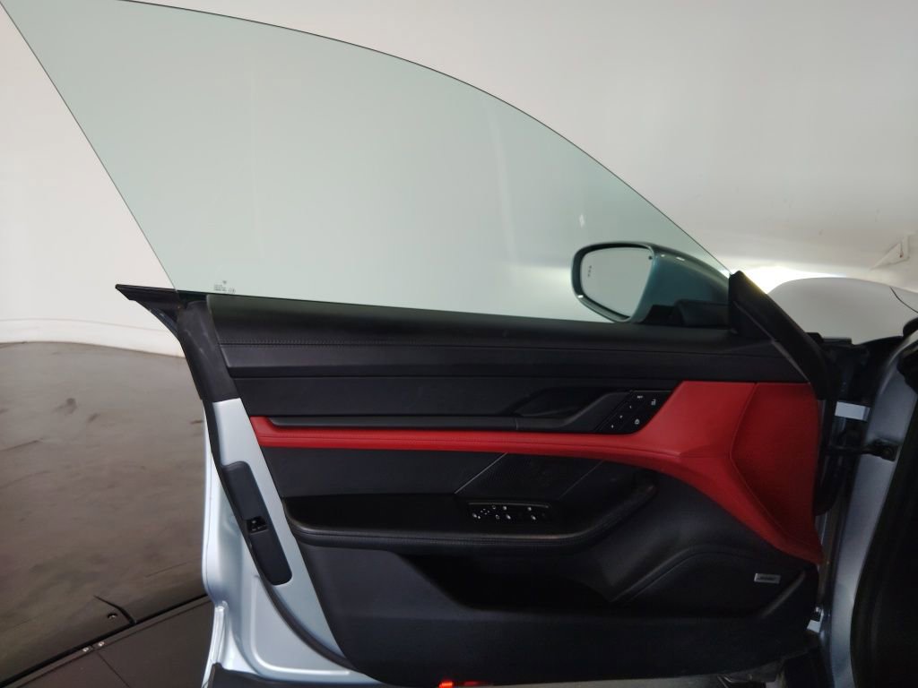 Used 2022 Porsche Taycan 4 Cross Turismo image 32