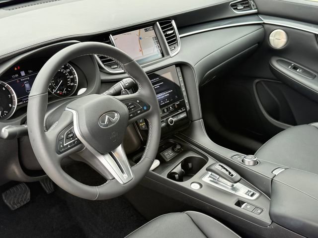 Used 2023 INFINITI QX50 Sport image 11