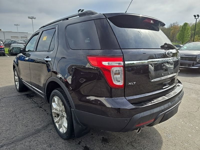 Used 2014 Ford Explorer XLT w/ Equipment Group 202A AWD/4WD image 5