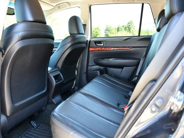 Used 2012 Subaru Outback 2.5i Limited w/ Moonroof Pkg AWD/4WD image 18