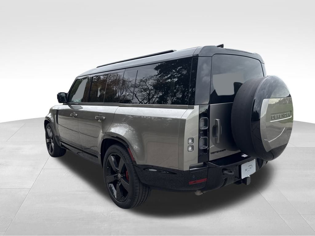 Used 2024 Land Rover Defender 130 X video 3